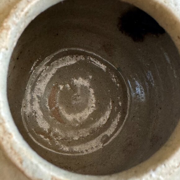 Small Earthenware Pottery Ginger Jar - Picture 7 of 10